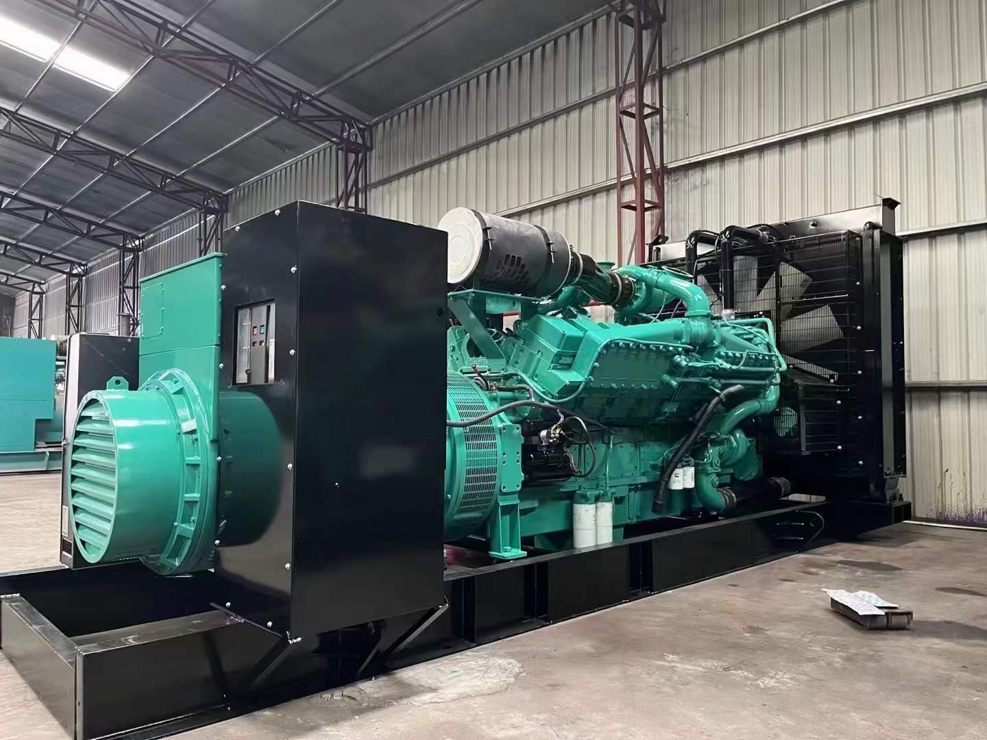 民权如何降低 800kW 柴油发电机输出电流的波动？