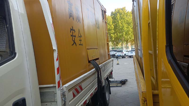 民权如何判断柴油发电机组和UPS电源的切换时间是否符合要求？